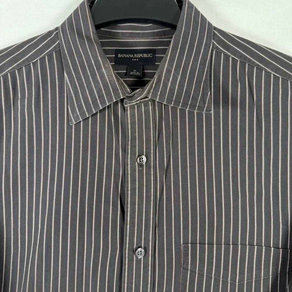 Banana Republic XL Shirt Men Button Down Striped  Brown‎ Business
